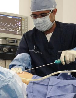 Fedtsugning med et instrument